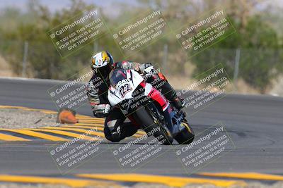 media/Oct-03-2022-Moto Forza (Mon) [[5f077a3730]]/Intermediate Group/Session 3 (Turn 3)/